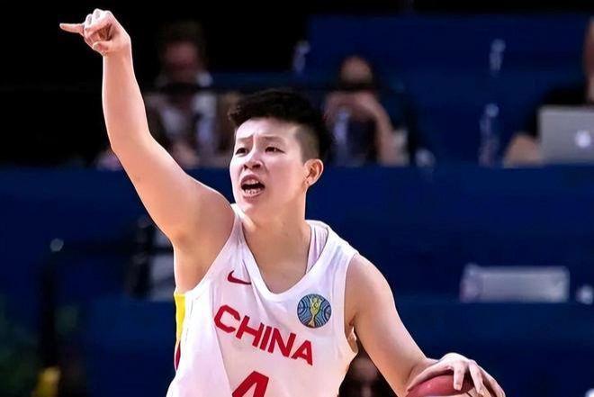 蜘蛛直播官方网站-季后赛场均12+7揽下FMVP！女篮前任扛旗人，或被宫鲁鸣重新召唤？