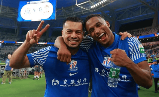 蜘蛛直播官方入口-一场3-0，让蓉城争冠对手诞生：狂轰19球+8轮不败，冲击亚冠资格